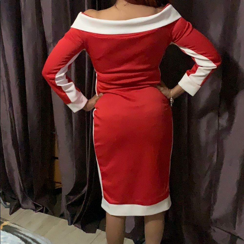 Dress - Picture 2 of 4